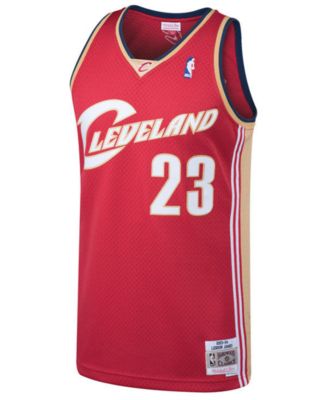 Nike Men's Lebron James Cleveland Cavaliers Name & Number Player T-Shirt -  Macy's