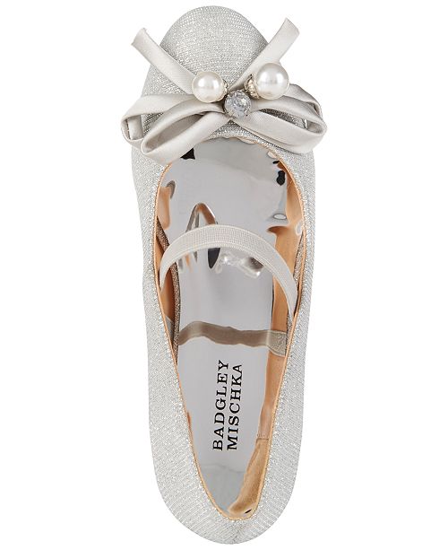 badgley mischka pearl heels