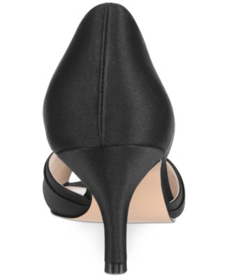 nina charisa pumps