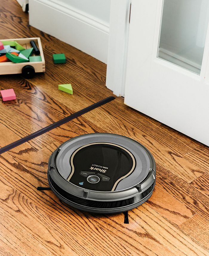 Shark RV750 ION ROBOT™ 750 WiFi Vacuum Macy