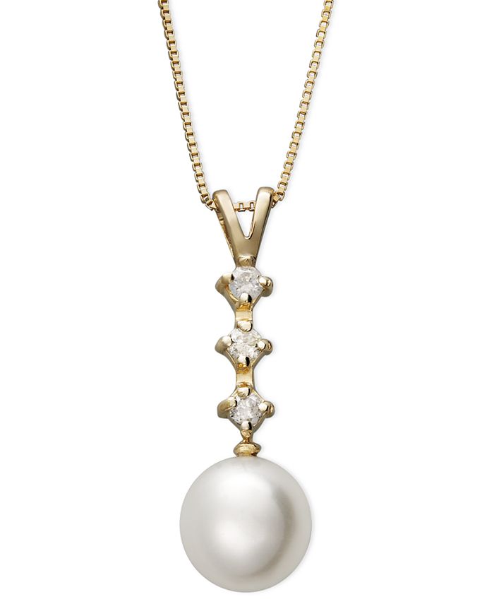 Belle de Mer Cultured Freshwater Pearl (8mm) and Diamond (1/8 ct. t.w ...