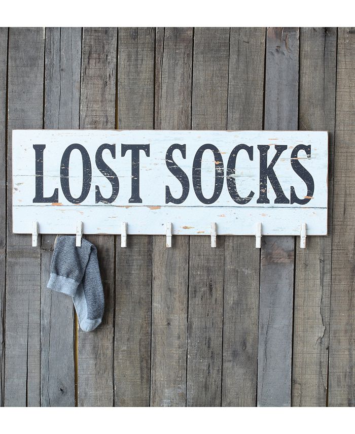 3R Studio - ''Lost Socks'' Wall D&eacute;cor with Clothespins