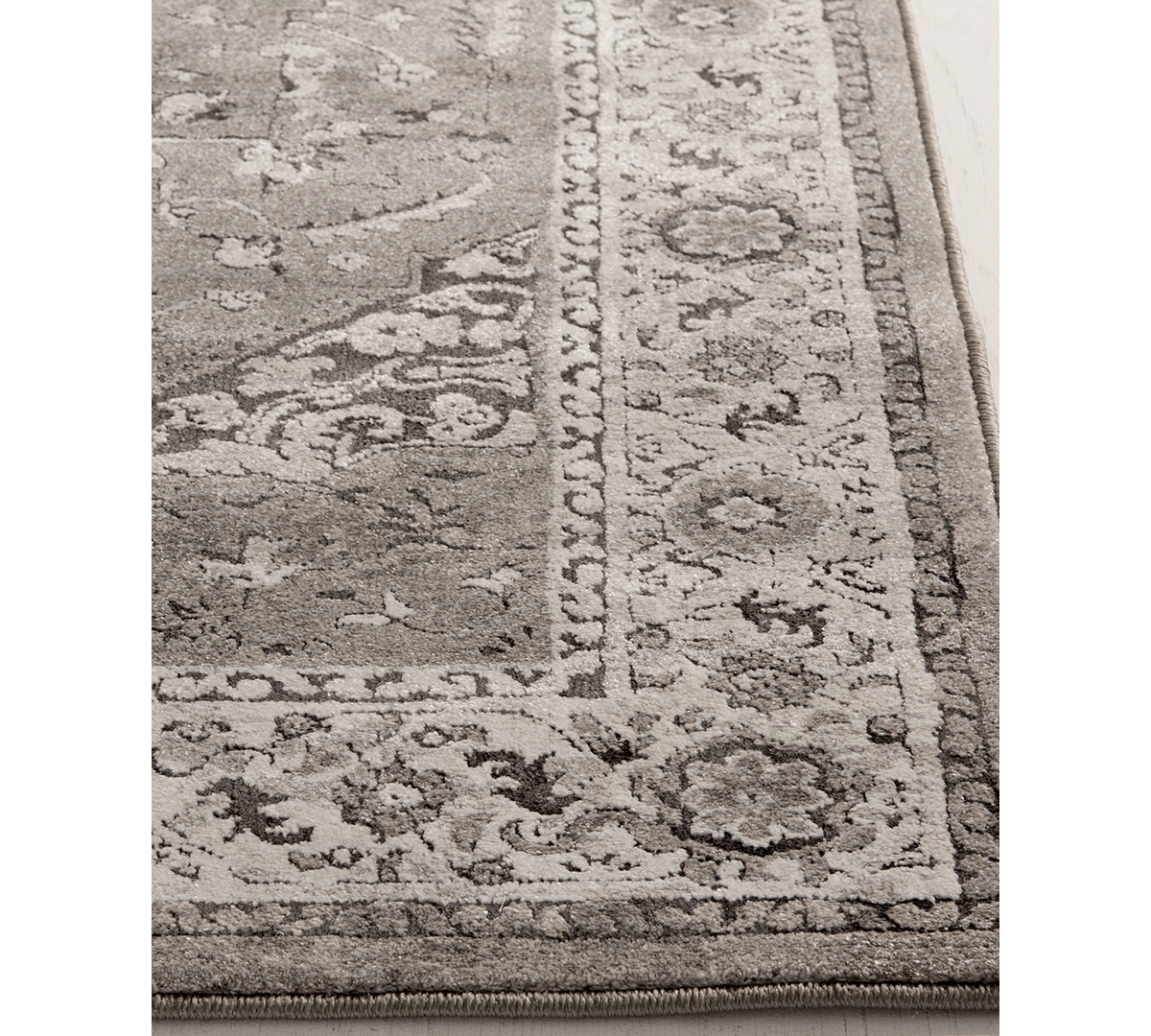 Shop Km Home Largo Heriz 5'3" X 7'7" Area Rug In Ivory,cream