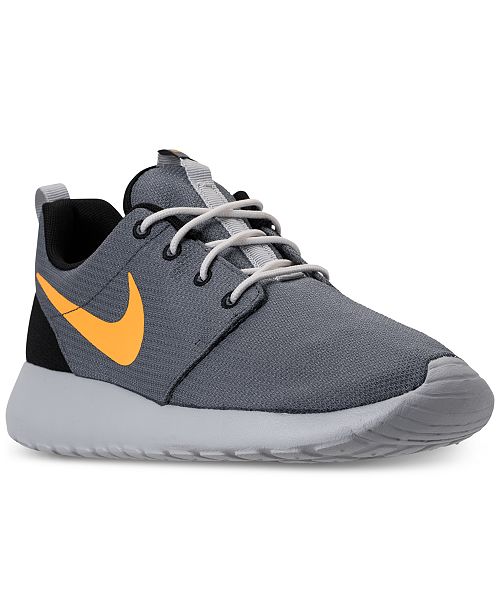 Nike Men S Roshe One Casual Sneakers From Finish Line Reviews
