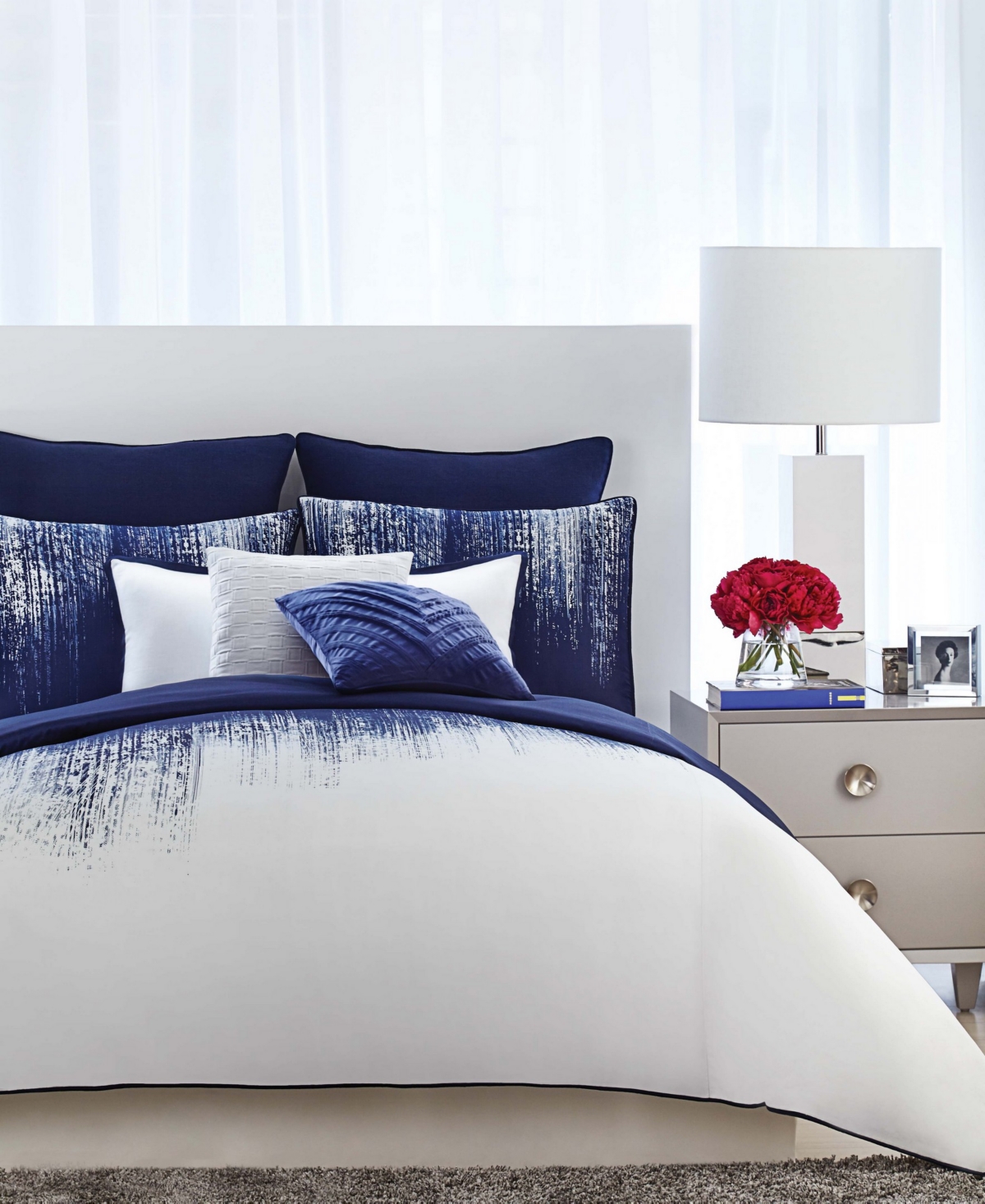 Vince Camuto Home Vince Camuto Lyon King 3 Piece Comforter Set Bedding In Blue And White