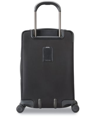Metropolitan 2 22" Carry-on Spinner