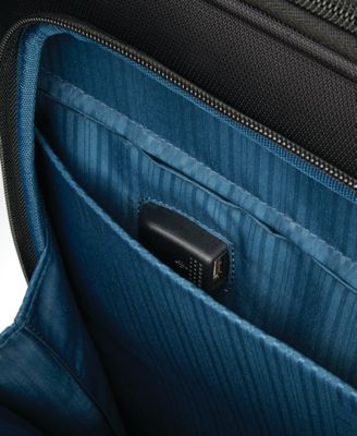 Metropolitan 2 22" Carry-on Spinner