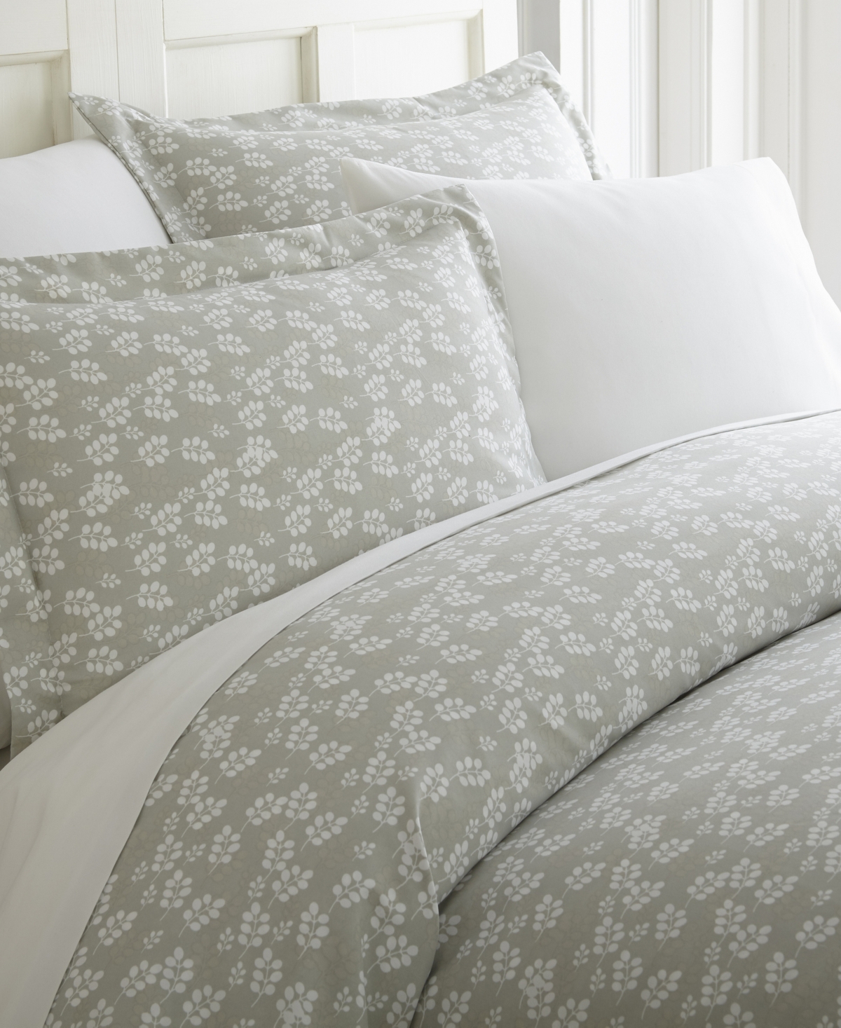 Ienjoy Home Elegant Designs Patterned Duvet Cover Set By The Home Collection, King/cal King In Grey Wheatfield