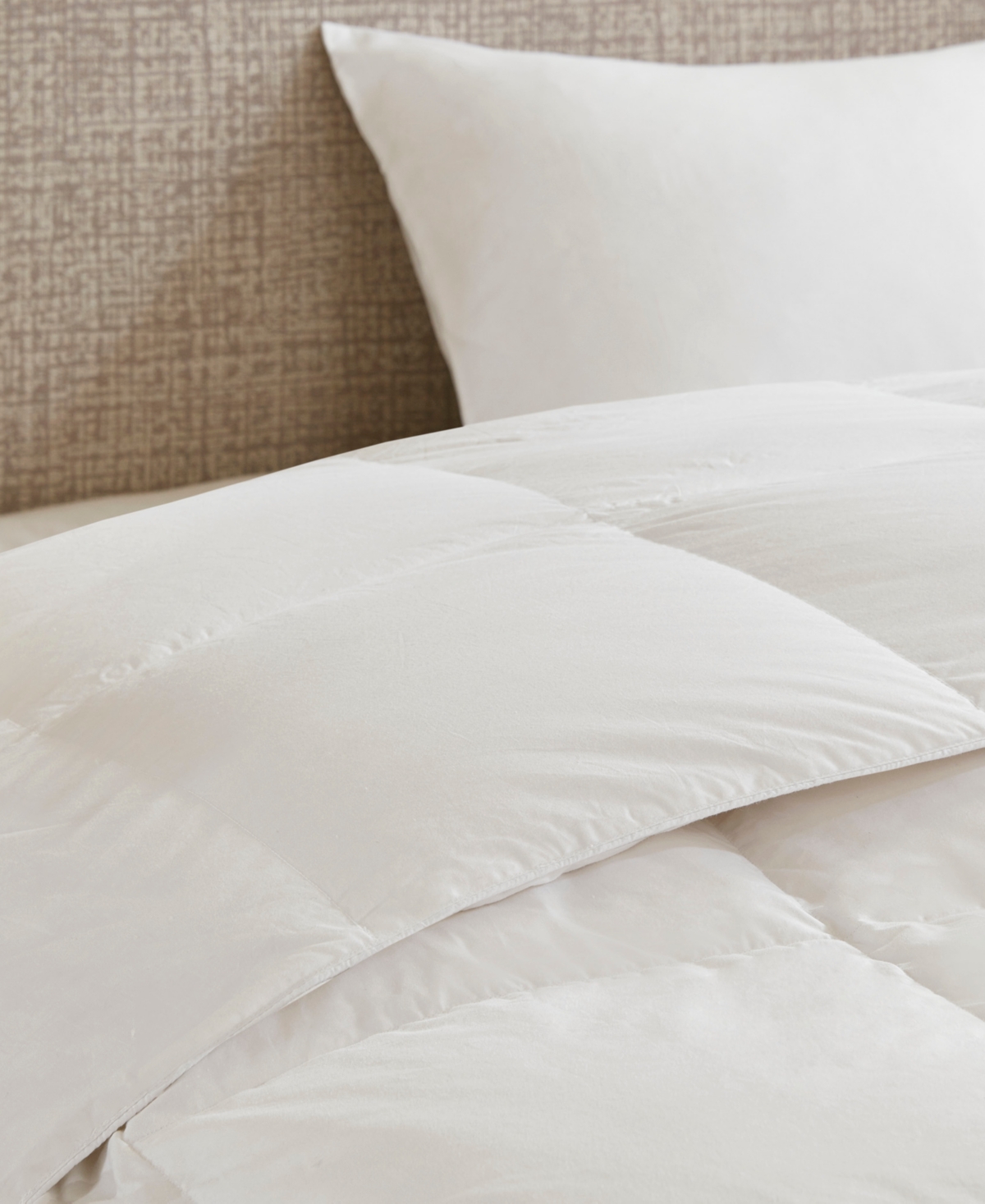 True North by Sleep Philosophy All Season Oversized Down 100% Cotton Cover Comforter