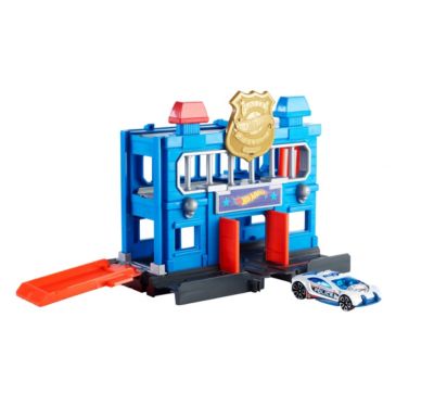 Hot Wheels City Downtown Police Station Breakout Play Set Macy's