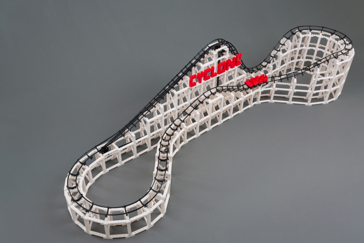 COASTER DYNAMIX CDX BLOCKS BRICK CONSTRUCTION CYCLONE ROLLER COASTER BUILDING SET 