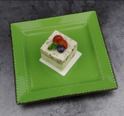 16 Piece Square Beaded Stoneware Dinnerware set, Service for 4