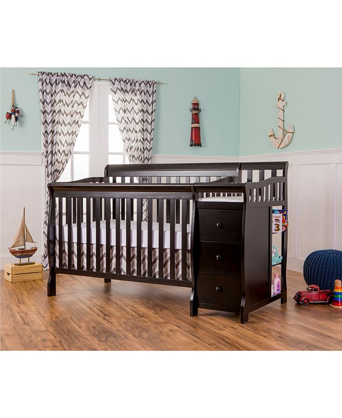Dream On Me Brody 5 in 1 Crib Macy