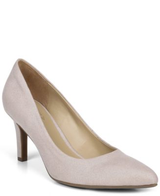 naturalizer elicia pump