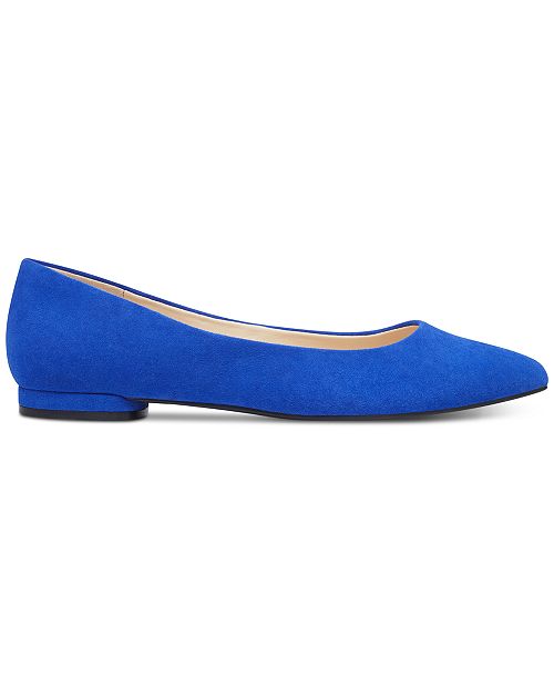 nine west pointed flats