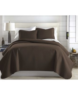 Photo 1 of Southshore Fine Linens Oversized Lightweight Quilt and Sham Set Bedding. This Oversized Lightweight Quilt and Sham Set is a bedding must-have. Versatile, it works with any style. Ultra-Soft and comfortable this quilt will not disappoint you. Set includes 