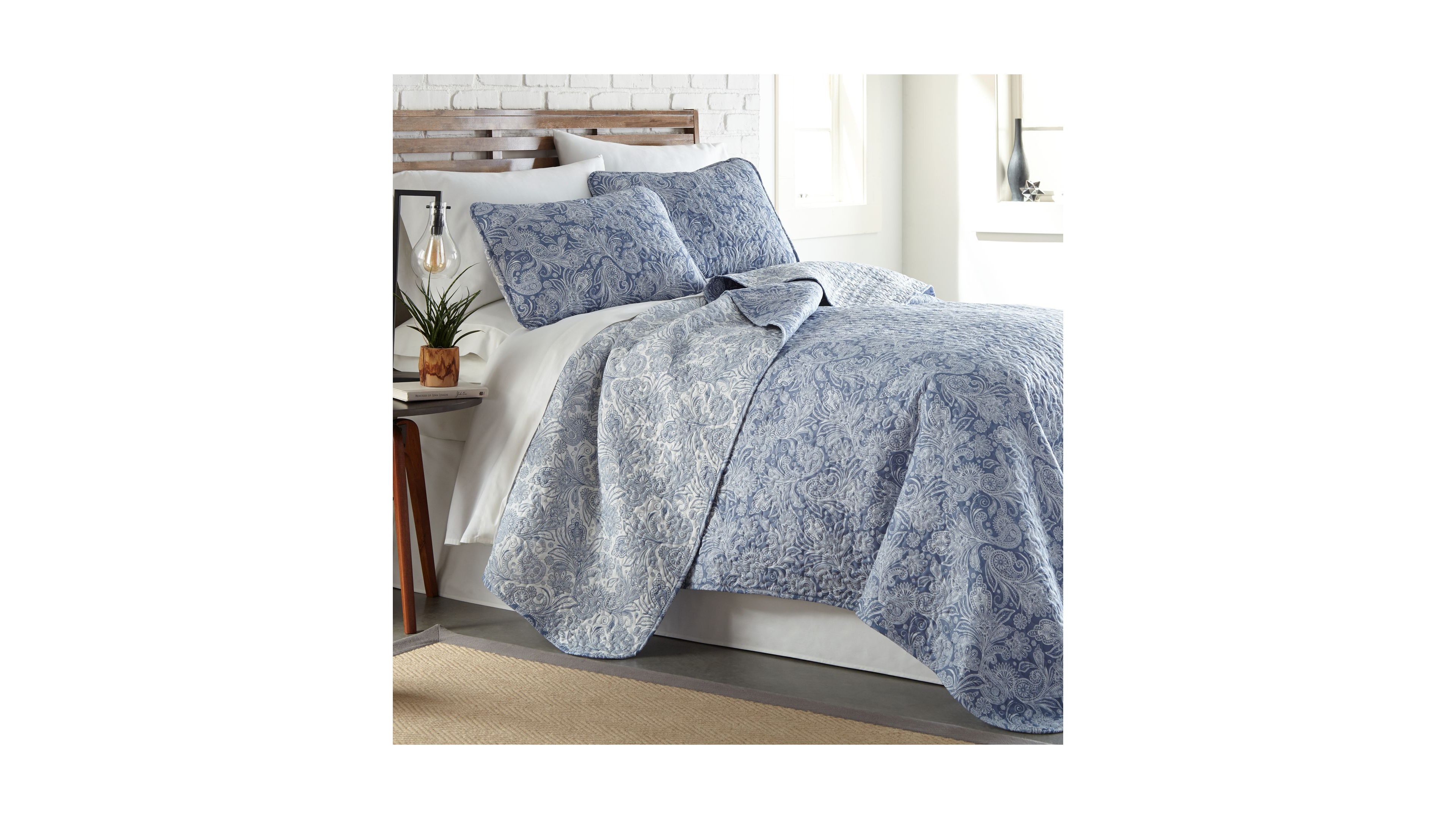 Southshore Fine Linens Boho Perfect Paisley Lightweight Reversible Quilt Set, Twin/Twin Xl