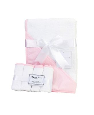 3 hooded cloth towels