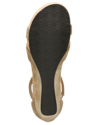 Adrienne vittadini sales thayer wedge sandal