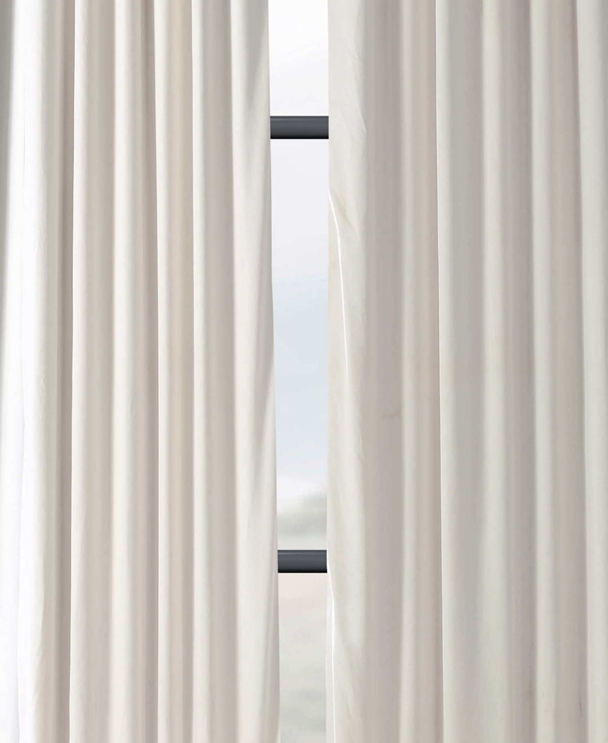 Half Price Drapes Alabaster Beige Signature Velvet Blackout Curtain In Beige,tan