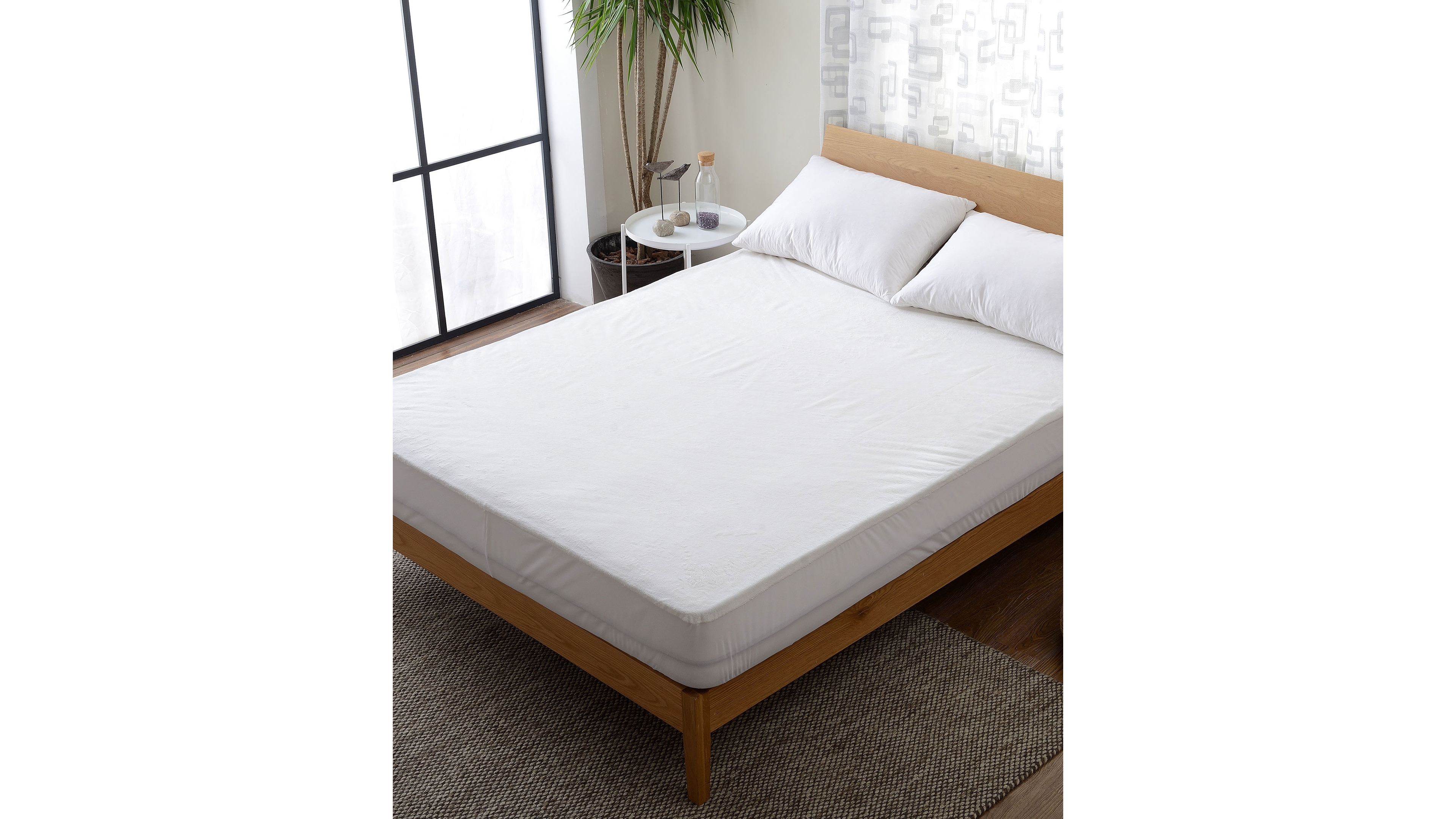 Cheer Velvet Plush Waterproof Mattress Protector, King