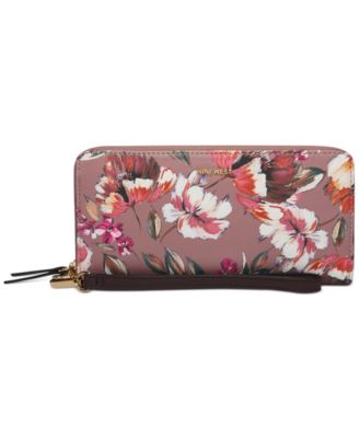Nine West - Floral Meadows Zip Around Wristlet