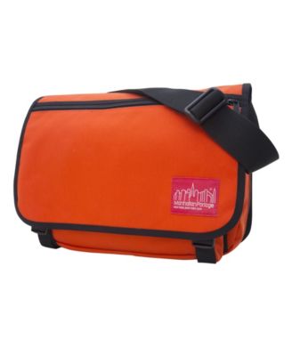 Medium Europa with Back Zipper and Compartments