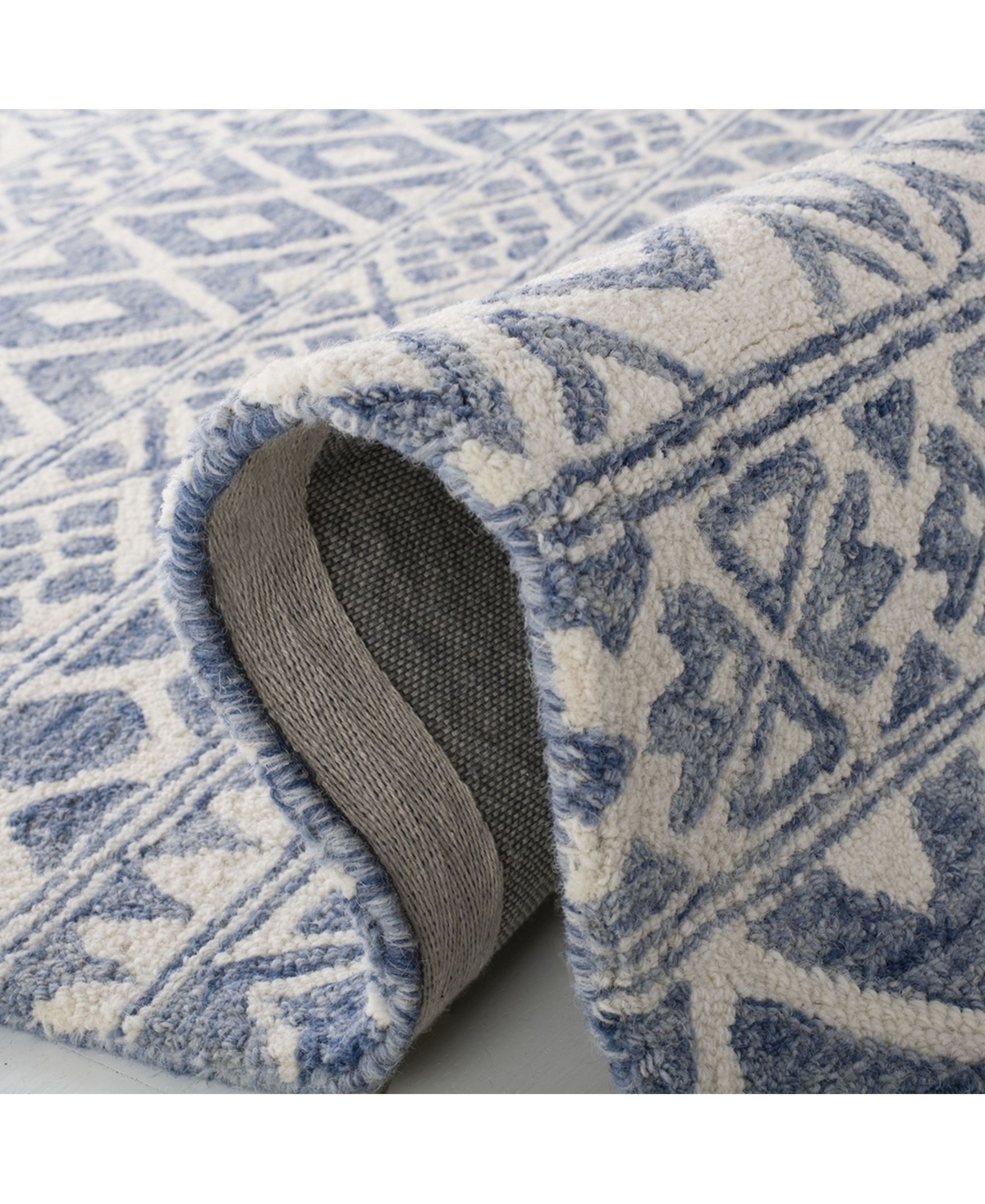 Lauren Ralph Lauren Theresa LRL6650Aand Blue X Area Rug - Ivory