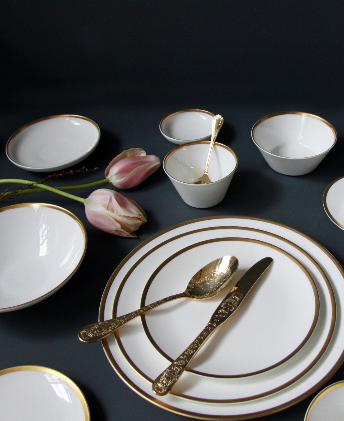 Twig New York Golden Edge 10" Dinner Plate