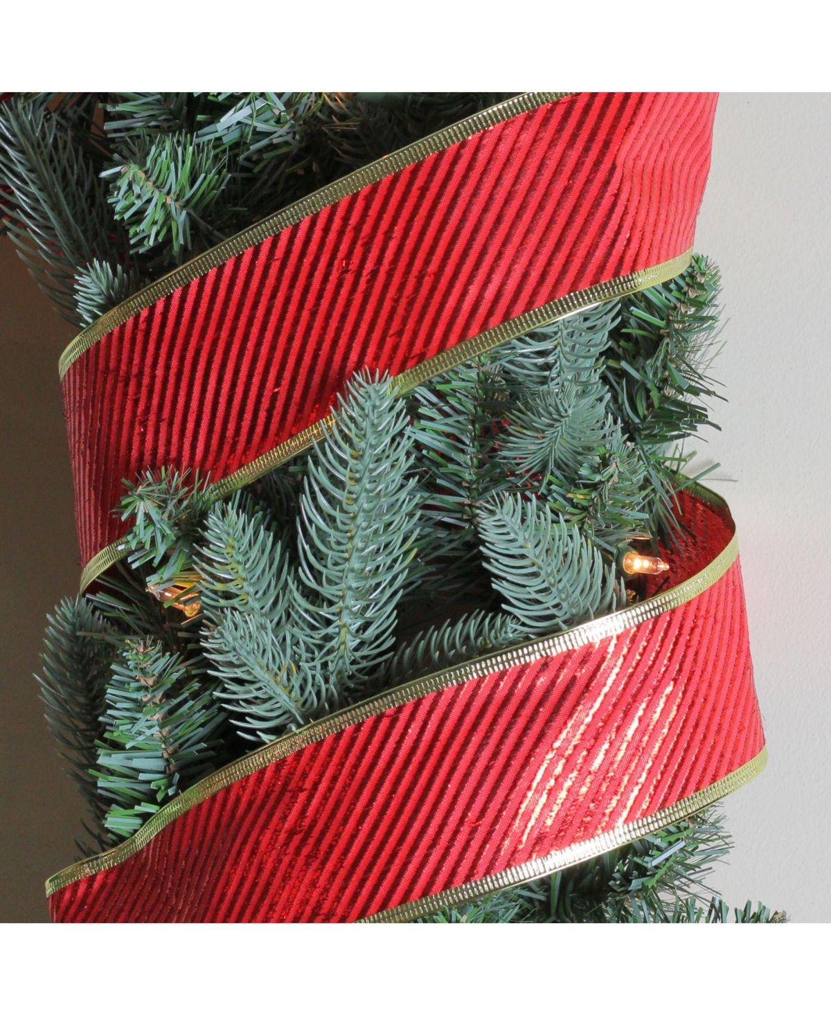Northlight Pack of 12 Shiny Red Diagonal StripedWired Christmas Craft Ribbon Spools - 2.5