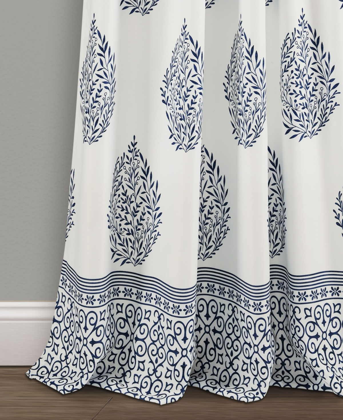 Teardrop Leaf 52" x 95" Curtain Set