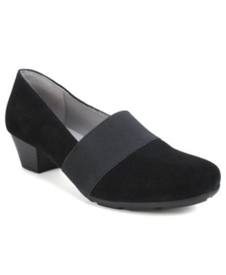 white mountain block heels