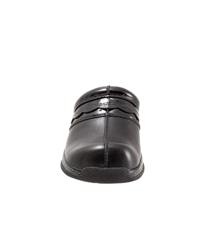 softwalk abby clog