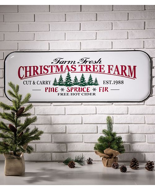 Glitzhome 43 11 H Farmhouse Enameled Metal Christmas Tree Wall