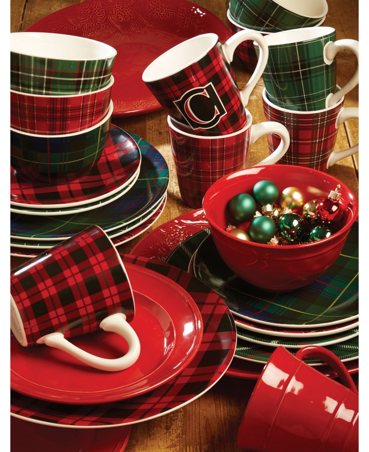 Certified International Christmas Plaid Dinner Plates, Set of 6