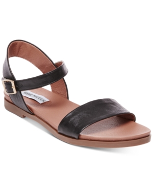 Steve Madden Dina Flat Sandals