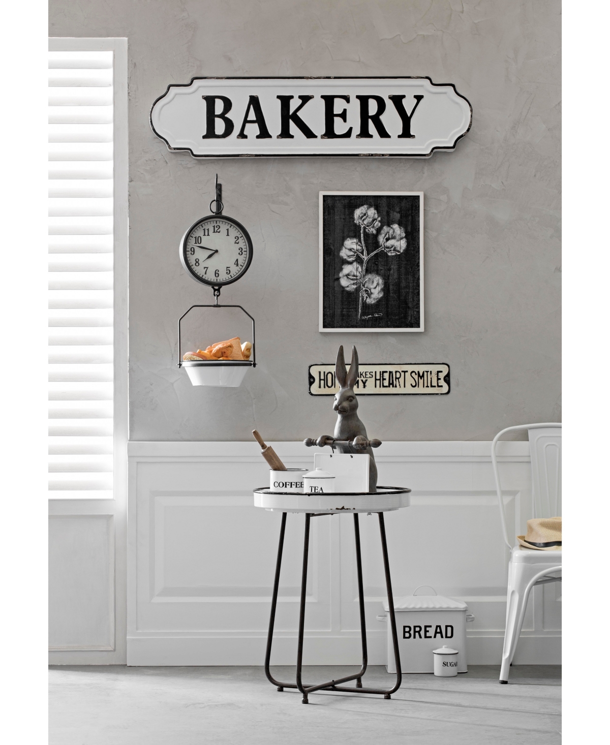 Decorative Vintage-Like Reproduction Enameled Scale Wall Clock,and Black - White