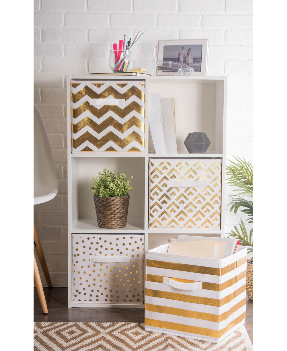 Design Imports Non-woven Polyester Cube Small Dots Square Set of 2