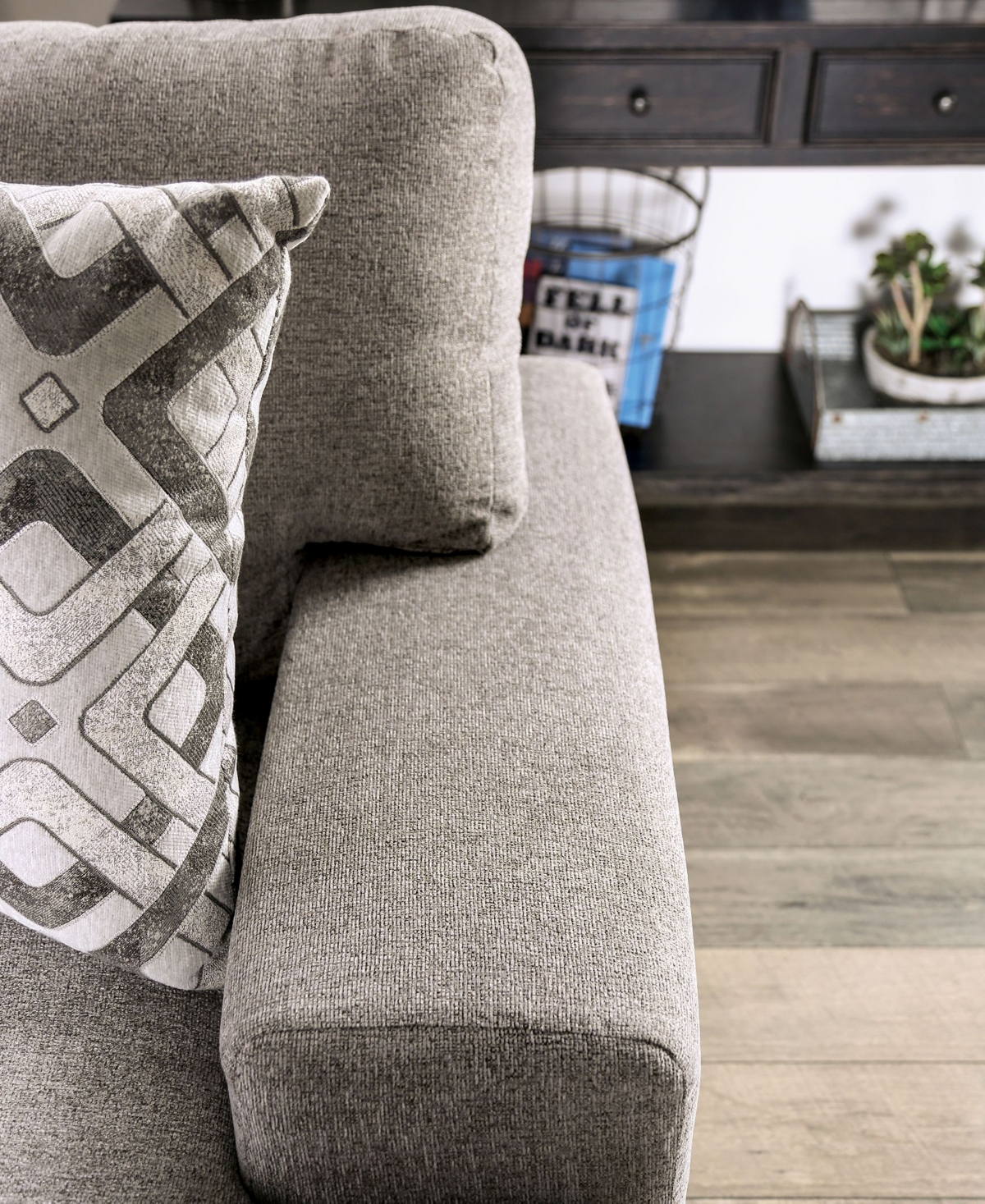 Furniture of America Annawan Upholstered Loveseat