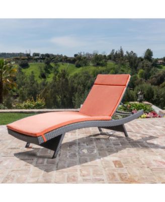Salem Outdoor Chaise Lounge with Cushion