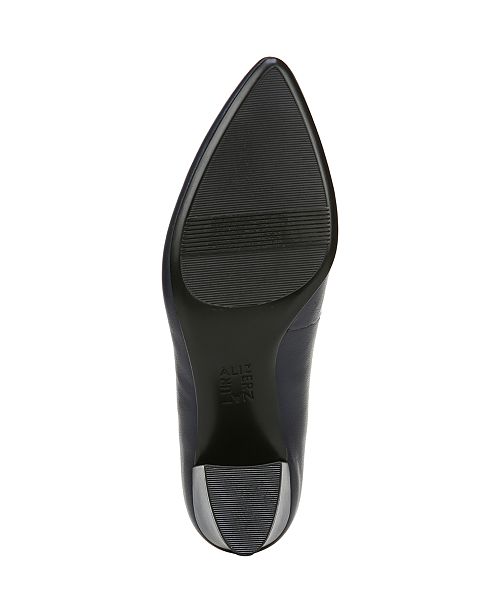 naturalizer women's carmen pumps