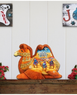 Designocracy Camel Three Kings Wooden Decor