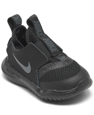 boys nike slip on sneakers