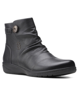 image of Clarks Collection Women-s Cheyn Zoe Boots Women-s Shoes