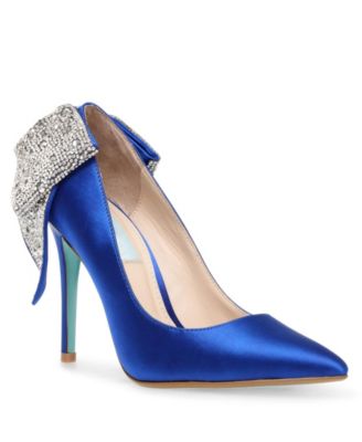 blue by betsey johnson bryn pumps