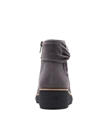 Clarks sharon salon boots deals