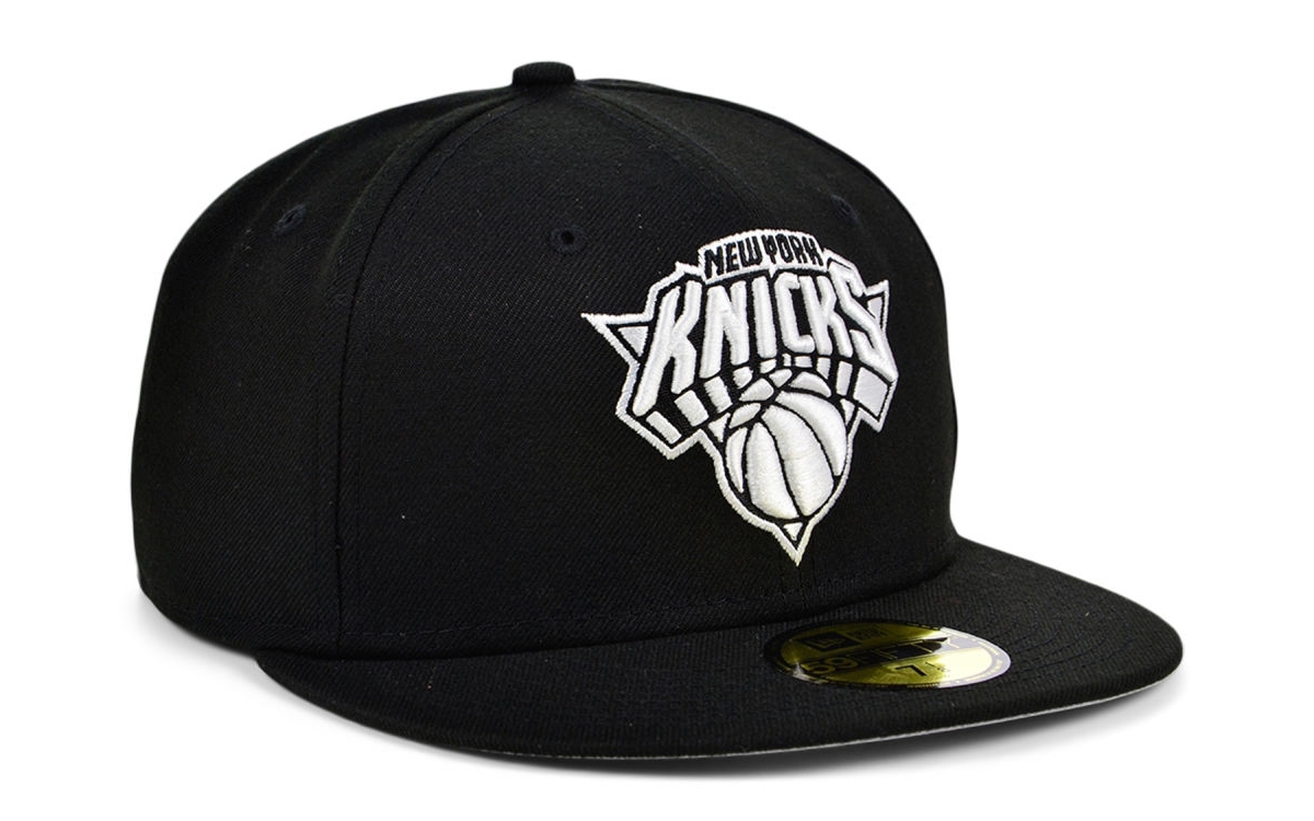 New Era New York Knicks Black White 59fifty Cap In Black