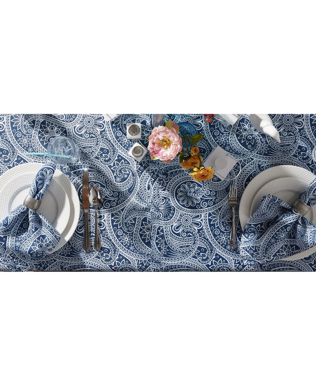 Design Imports Paisley Print Outdoor Tablecloth with Zipper, 60