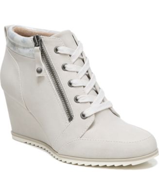 naturalizer haley booties