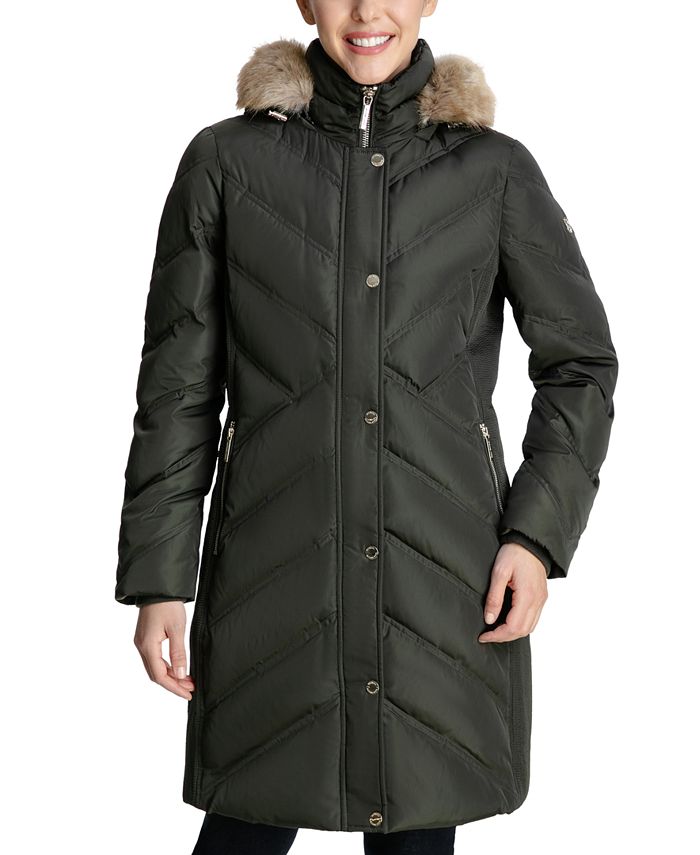 women's chevron faux fur trim hooded down puffer coat